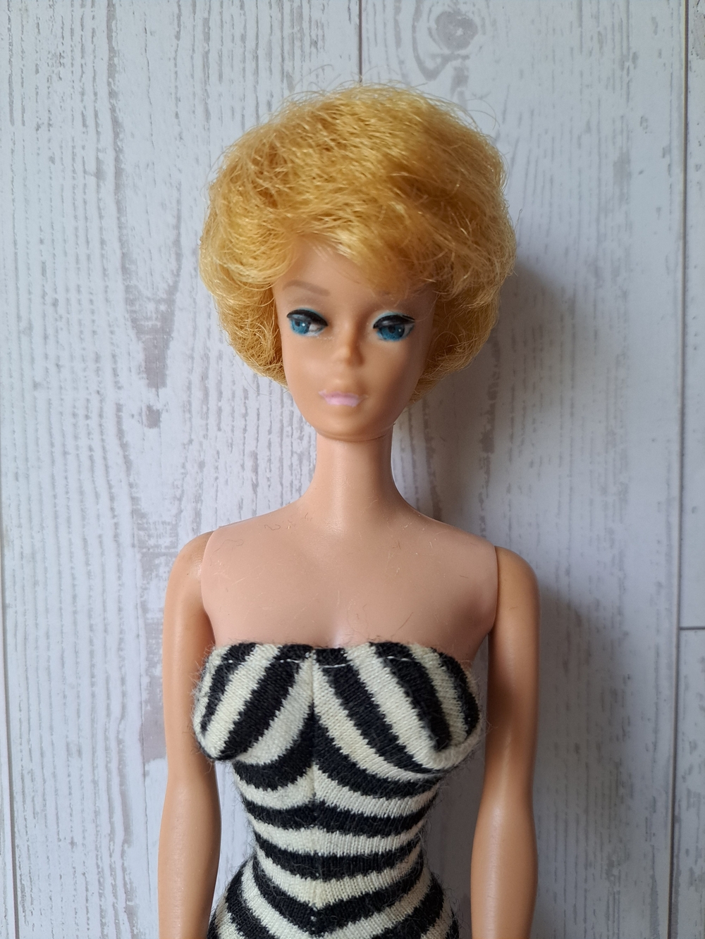 Vintage Barbie Doll Blonde Bubble Cut Mattel 1962 Collectible